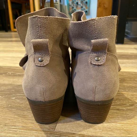 AEO Leather Ankle Boots - Picture 6 of 12